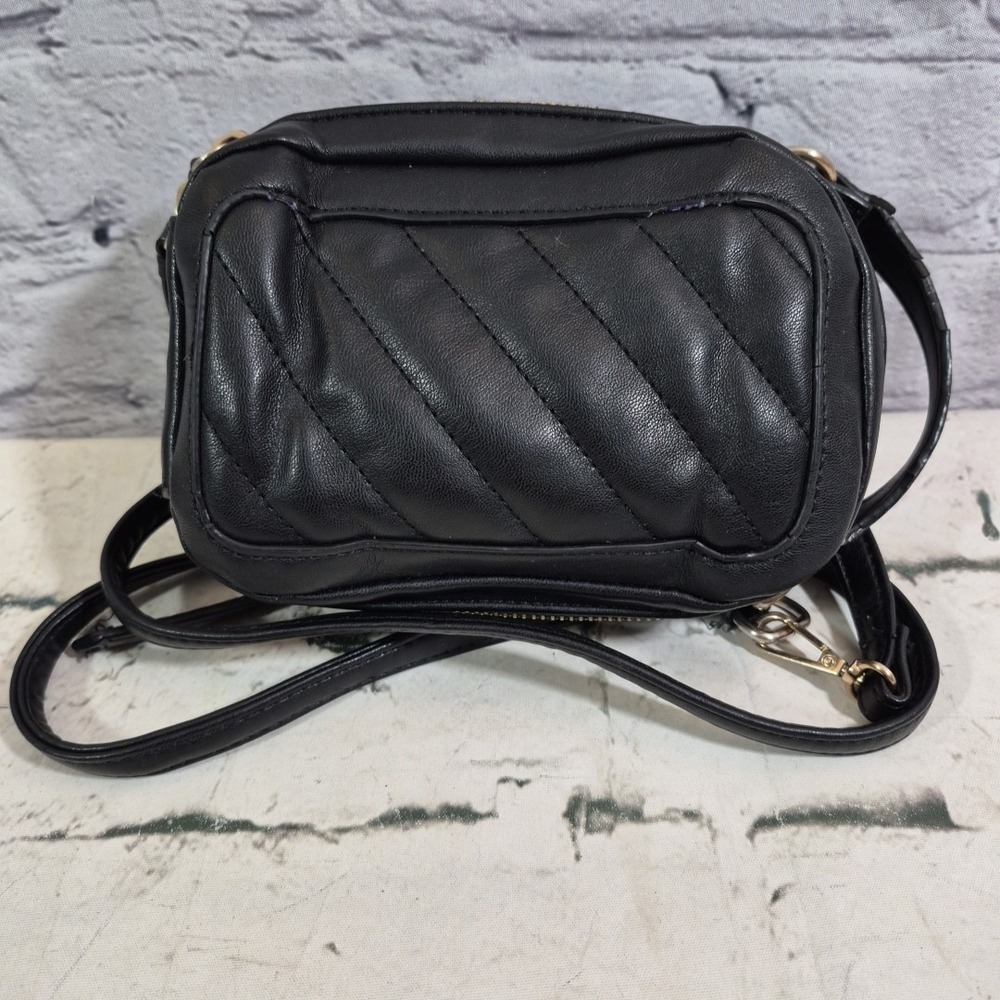 Zip-Around Capsule Purse Black Faux Leather Crossbody Compact Handbag